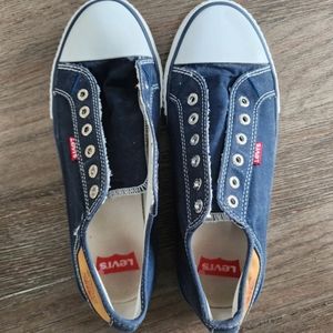 Levi's Canvas Shoes 8.5
